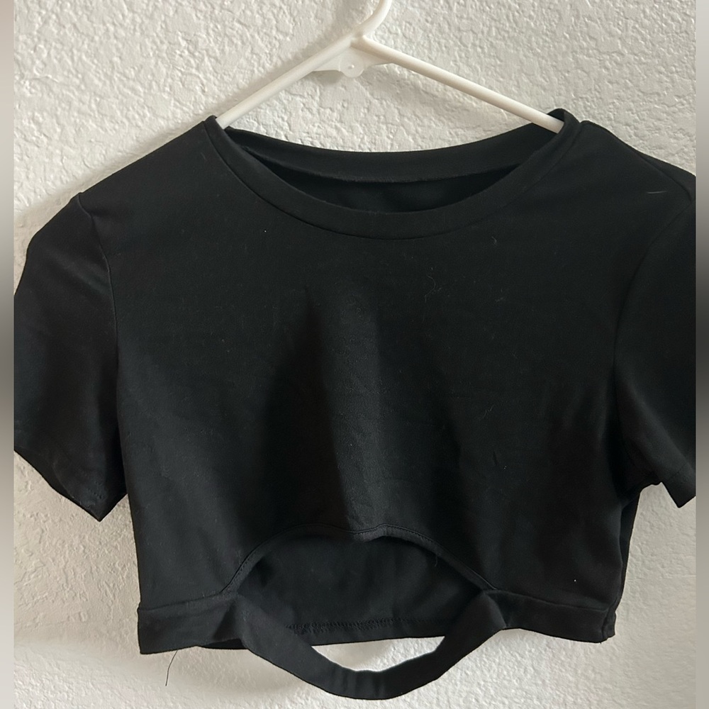 Black cut out short sleeve crop top